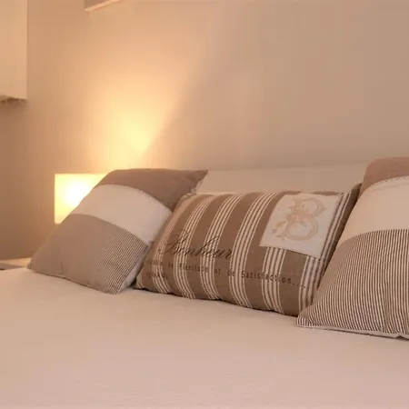 - Charmante Maison Avec Jardin Clos - Proche Marche Central Βίλα Ρουαγιάν