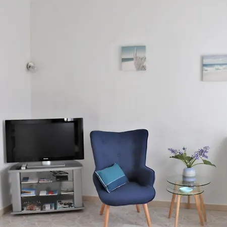- Charmante Maison Avec Jardin Clos - Proche Marche Central Βίλα Ρουαγιάν