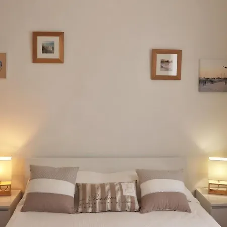 Βίλα - Charmante Maison Avec Jardin Clos - Proche Marche Central Ρουαγιάν